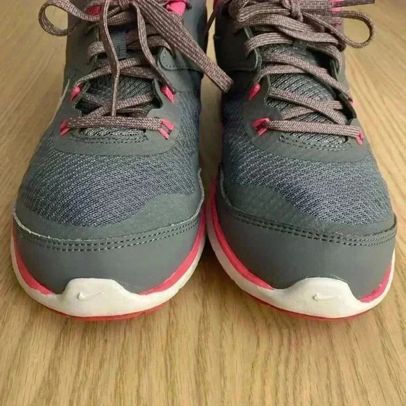 Nike Training Flex TR 5 Women's Gray/Pink 7.5 T Running Shoes - Picture 4 of 12